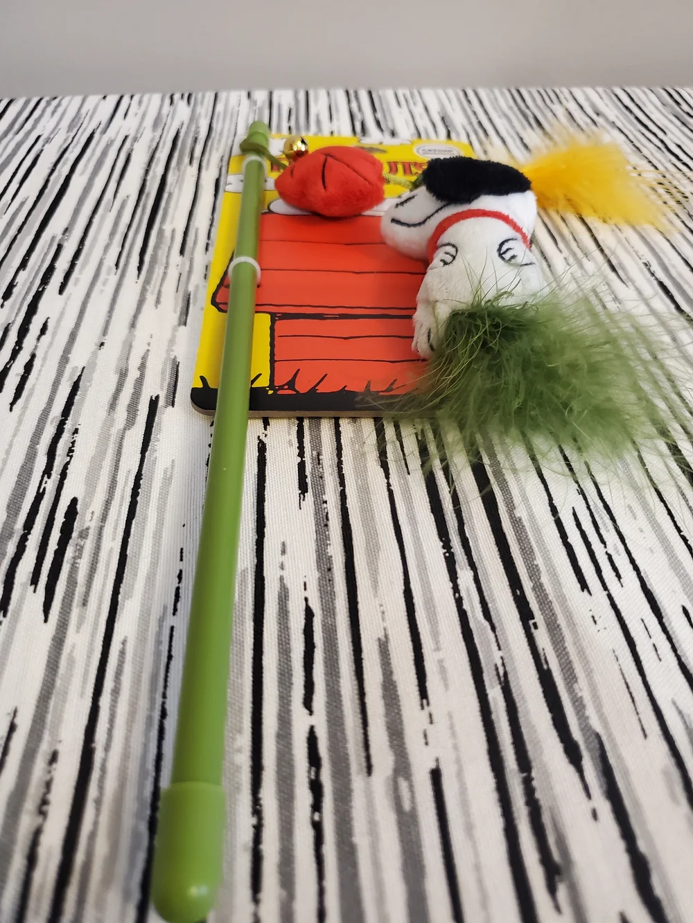 Peanuts Snoopy Plush Cat Teaser with Feathers and Bells